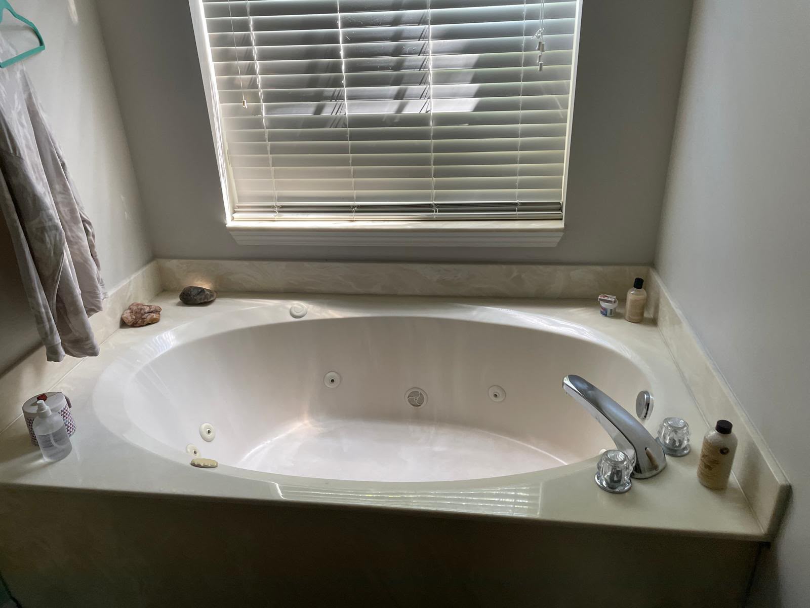 Bathtub Care completed by FAB HOME CARE in Massachusetts